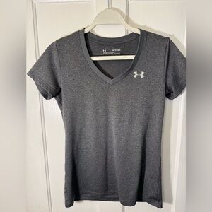 UNDER ARMOUR dri fit shirt XS
